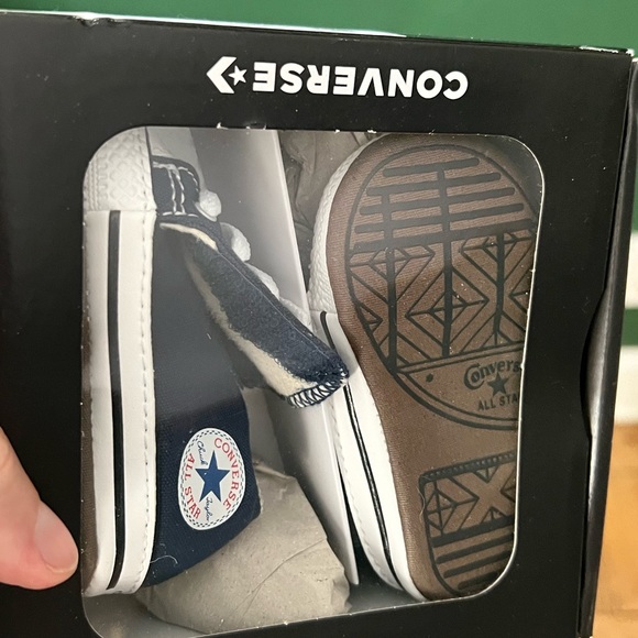 Converse, all stars infant size 2 - Picture 2 of 3